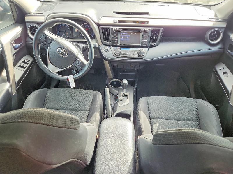 Photo 8 from auction – 2018 TOYOTA RAV4 with VIN 2T3RFREV1JW757789