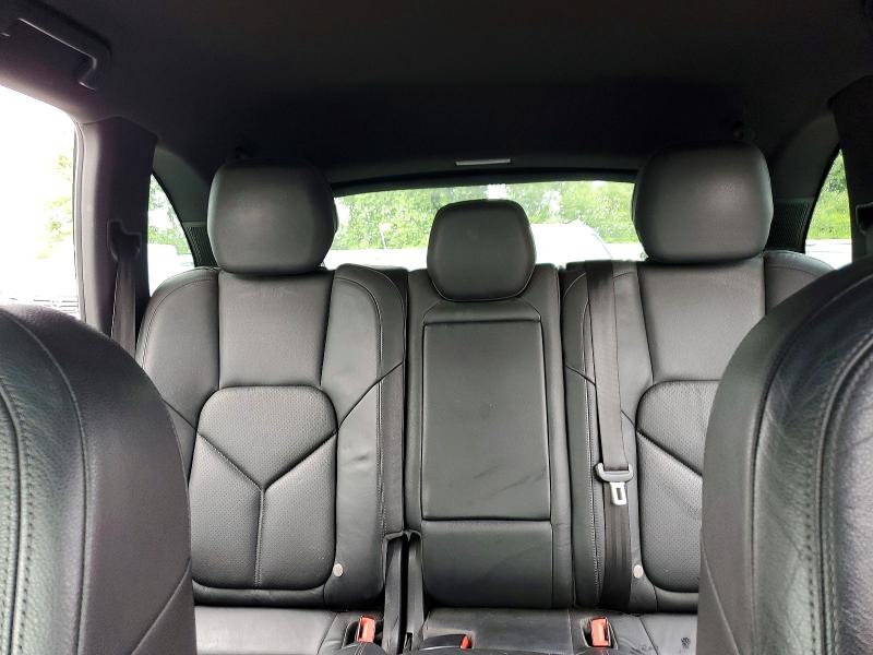 Photo 10 from auction – 2014 PORSCHE CAYENNE with VIN WP1AA2A2XELA04963