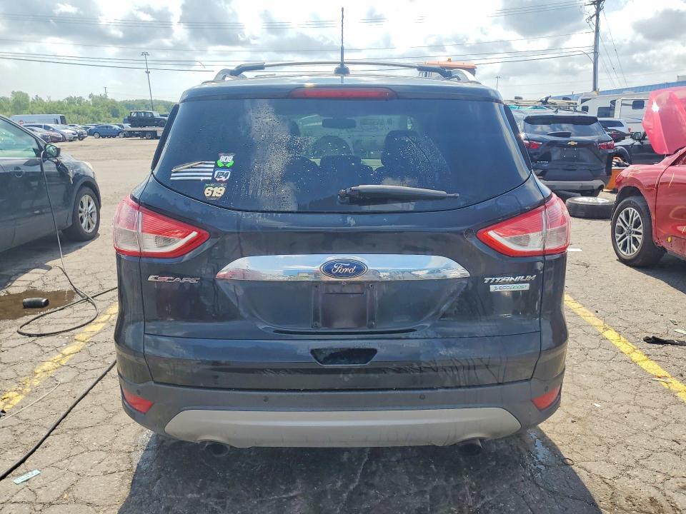 Photo 6 from auction – 2015 FORD ESCAPE with VIN 1FMCU0JX3FUB47892