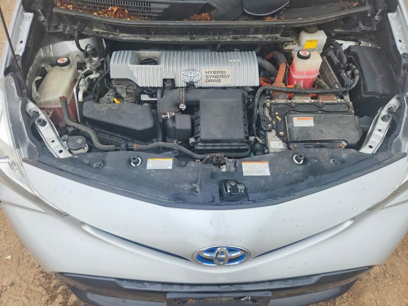 Photo 11 from auction – 2017 TOYOTA PRIUS V with VIN JTDZN3EUXHJ065689