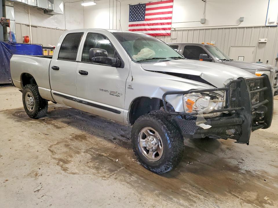 صورة رقم 4 من المزاد - 2006 DODGE RAM 2500 مع VIN 1D7KS28C16J234945
