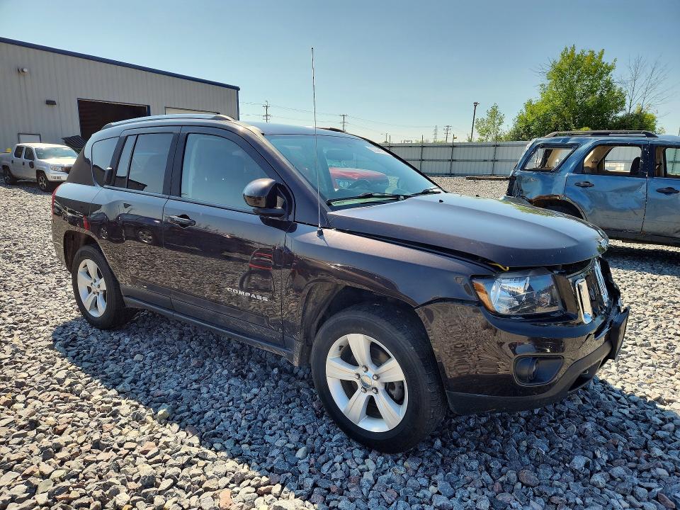Photo 4 from auction – 2014 JEEP COMPASS with VIN 1C4NJDEB8ED707030