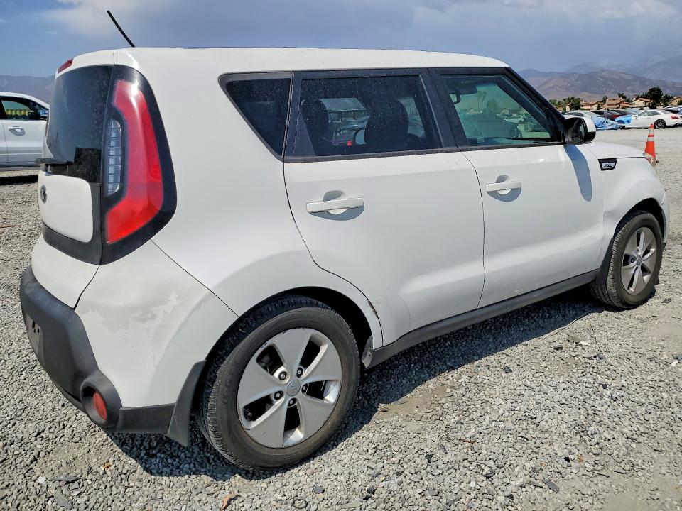 Photo 3 from auction – 2015 KIA SOUL with VIN KNDJN2A29F7125127
