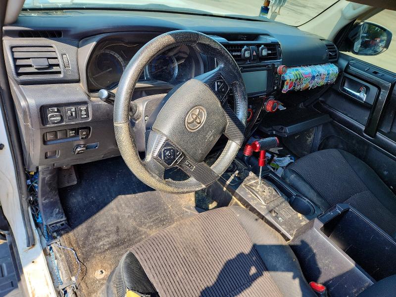 Photo 8 from auction – 2016 TOYOTA 4RUNNER with VIN JTEBU5JR8G5303429