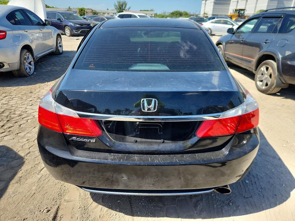 Photo 6 from auction – 2014 HONDA ACCORD with VIN 1HGCR2F33EA239948