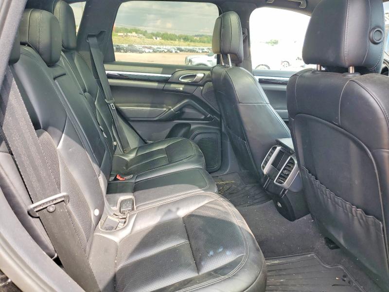 Photo 11 from auction – 2016 PORSCHE CAYENNE with VIN WP1AA2A25GKA15586