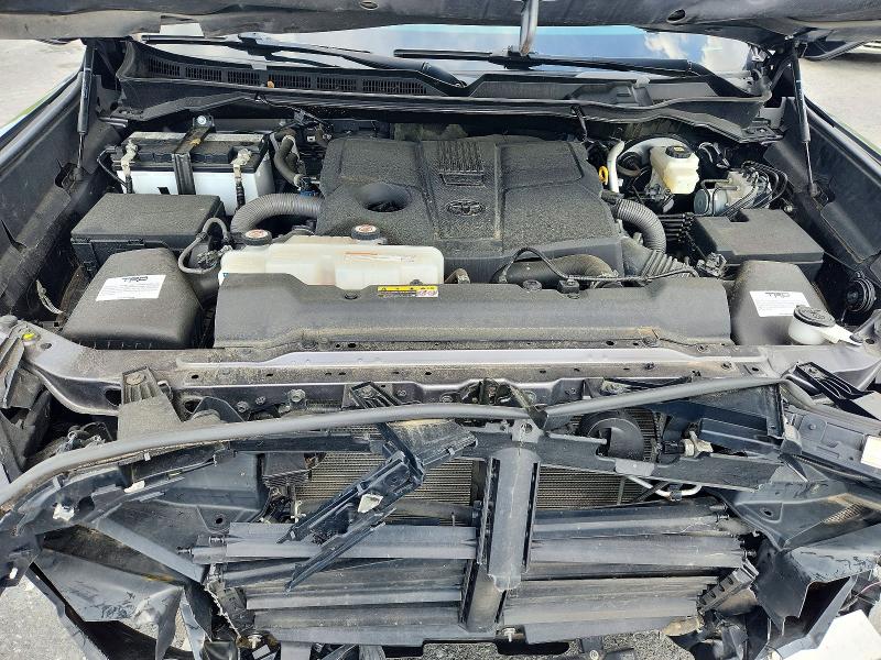 Photo 11 from auction – 2022 TOYOTA TUNDRA with VIN 5TFLA5DA5NX007003