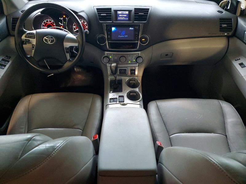 Photo 8 from auction – 2013 TOYOTA HIGHLANDER with VIN 5TDBK3EH8DS222968