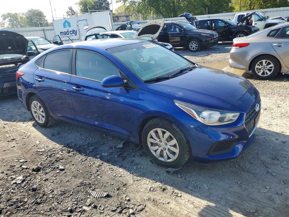 Photo 4 from auction – 2018 HYUNDAI ACCENT with VIN 3KPC24A33JE009999