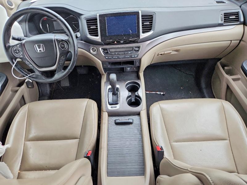 Фото 8 с аукциона – 2016 HONDA PILOT с VIN 5FNYF6H57GB127618