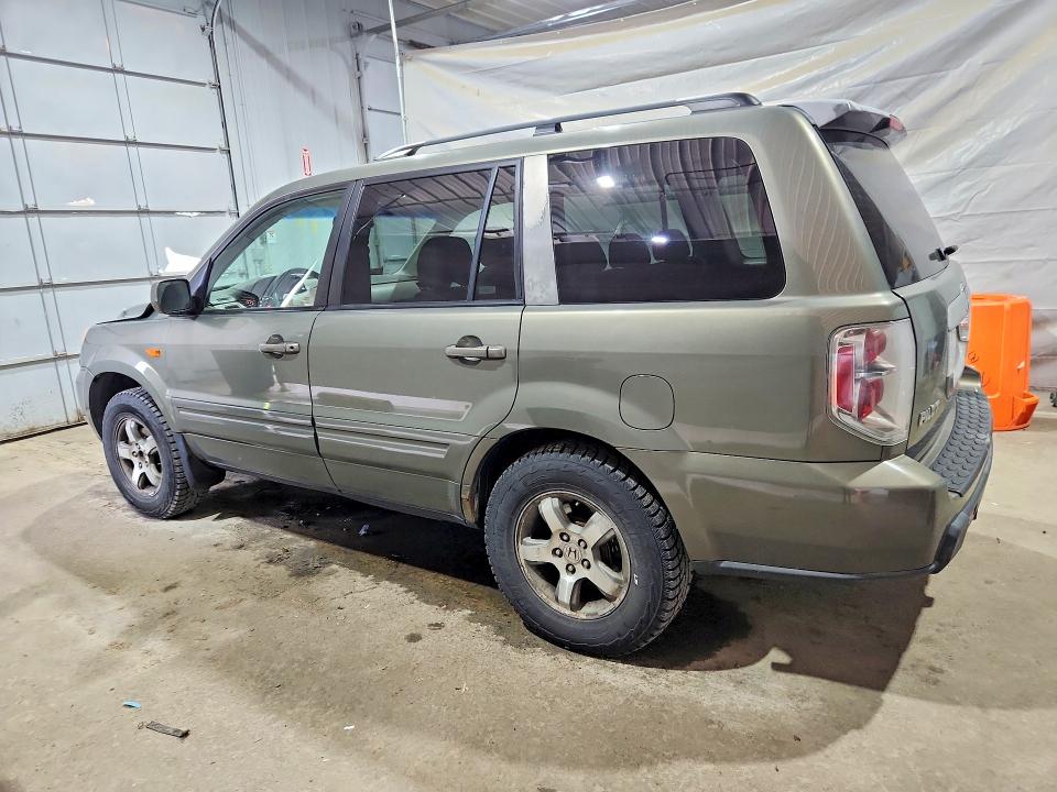 Photo 2 from auction – 2007 HONDA PILOT with VIN 5FNYF184X7B025756