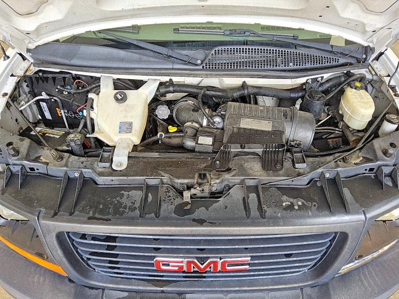 Photo 11 from auction – 2015 GMC SAVANA with VIN 1GTW7FCF1F1267871