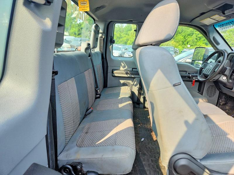 Photo 10 from auction – 2012 FORD F250 with VIN 1FT7X2B66CEB76517