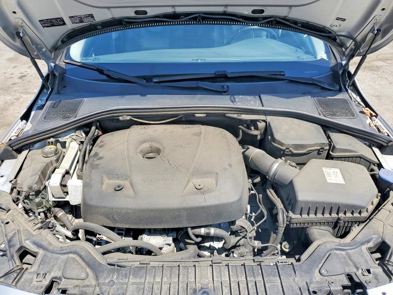 Photo 11 from auction – 2018 VOLVO V60 CROSS COUNTRY with VIN YV440MWM7J2045068
