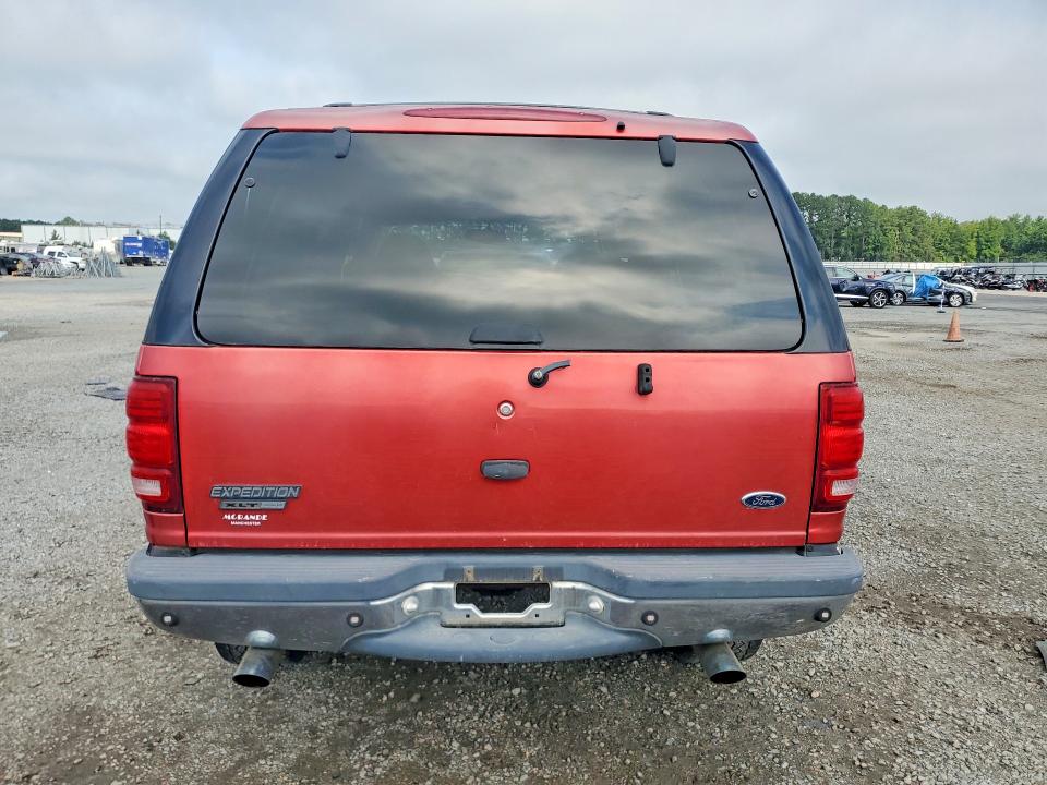 Photo 6 from auction – 2002 FORD EXPEDITION with VIN 1FMEU16W32LA63778