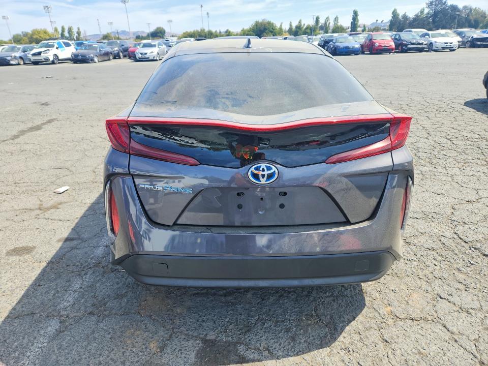Photo 6 from auction – 2017 TOYOTA PRIUS PRIME with VIN JTDKARFPXH3066354