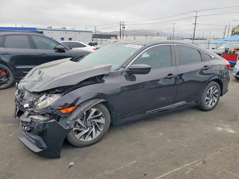 HONDA CIVIC 2016 con VIN 2HGFC2F7XGH561346 - Foto de la subasta