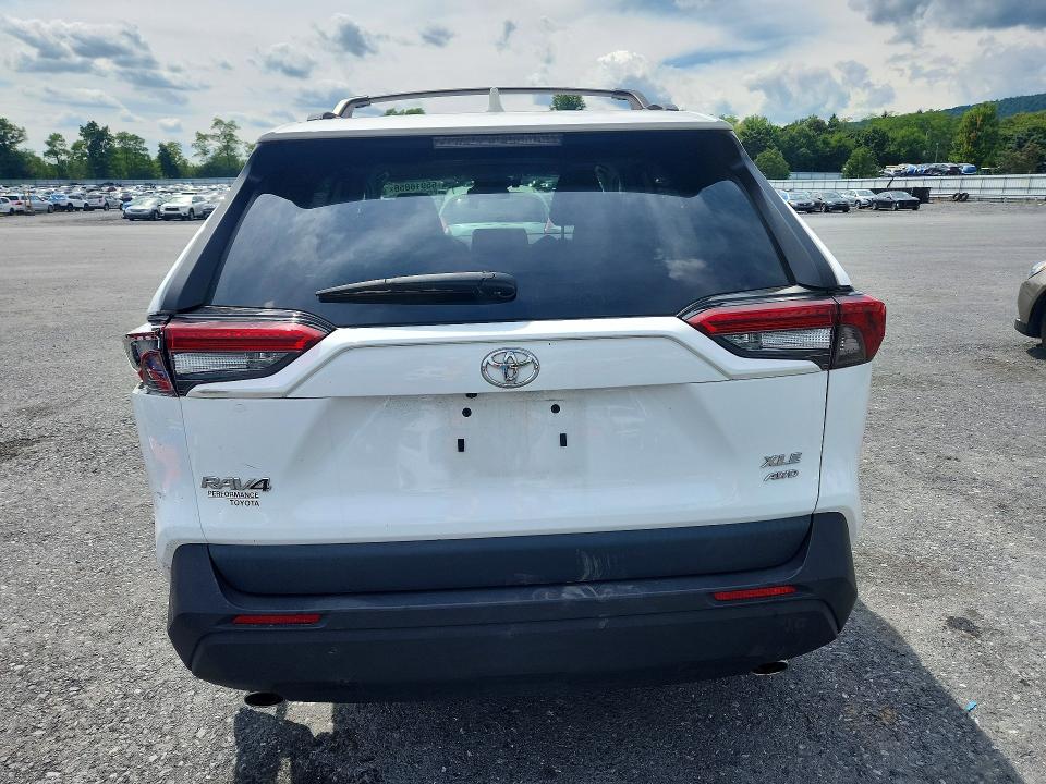 Photo 6 from auction – 2023 TOYOTA RAV4 with VIN 2T3P1RFV8PC353287