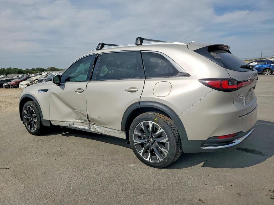 Photo 2 from auction – 2024 MAZDA CX-90 with VIN JM3KKEHA8R1136338