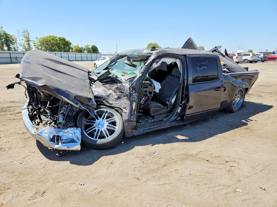 CHEVROLET SILVERADO 2016 with VIN 3GCPCREC0GG230074 - Photo from auction