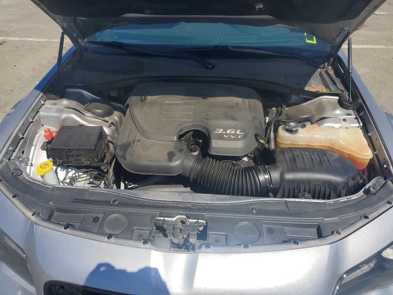 Photo 11 from auction – 2018 CHRYSLER 300 with VIN 2C3CCABG4JH266661