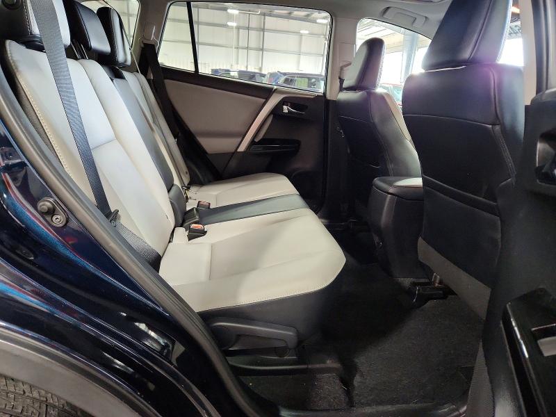 Photo 11 from auction – 2017 TOYOTA RAV4 with VIN 2T3DFREV7HW687851