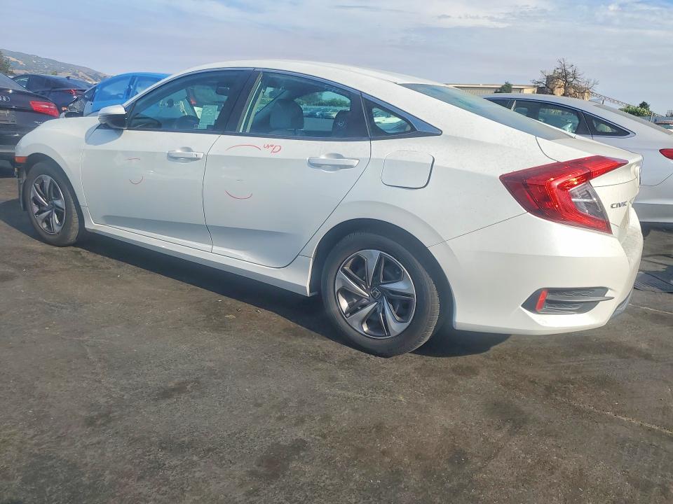 Photo 2 from auction – 2019 HONDA CIVIC with VIN 19XFC2F66KE207236