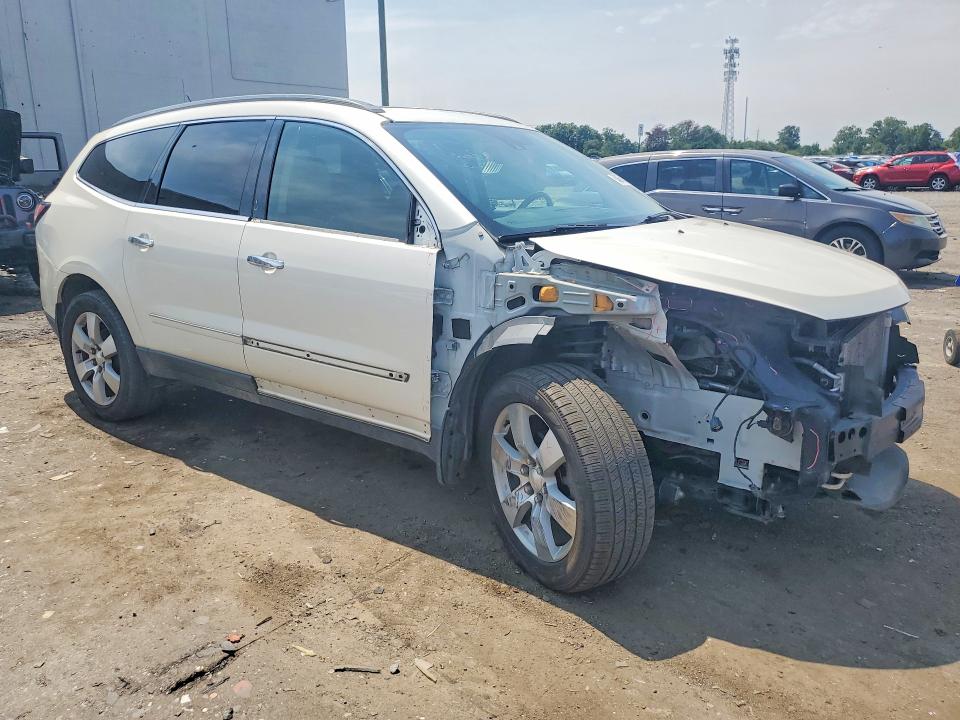 Photo 4 from auction – 2015 CHEVROLET TRAVERSE with VIN 1GNKVJKD4FJ150493