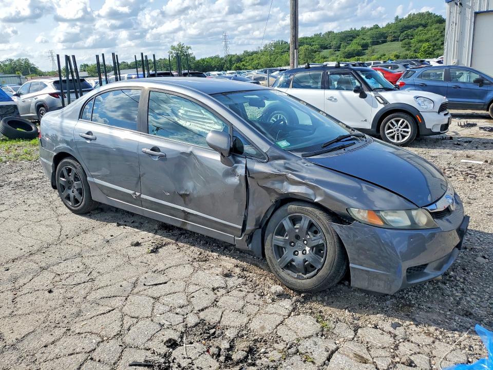 Photo 4 from auction – 2009 HONDA CIVIC with VIN 19XFA16529E039709