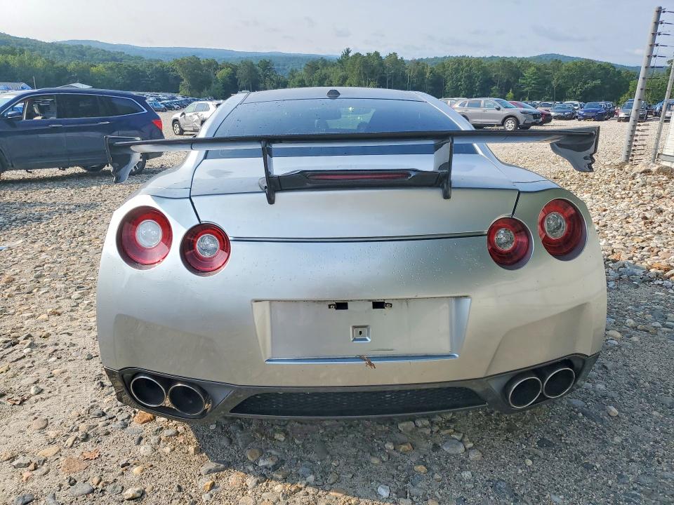 Photo 6 from auction – 2012 NISSAN GT-R with VIN JN1AR5EF3CM250952