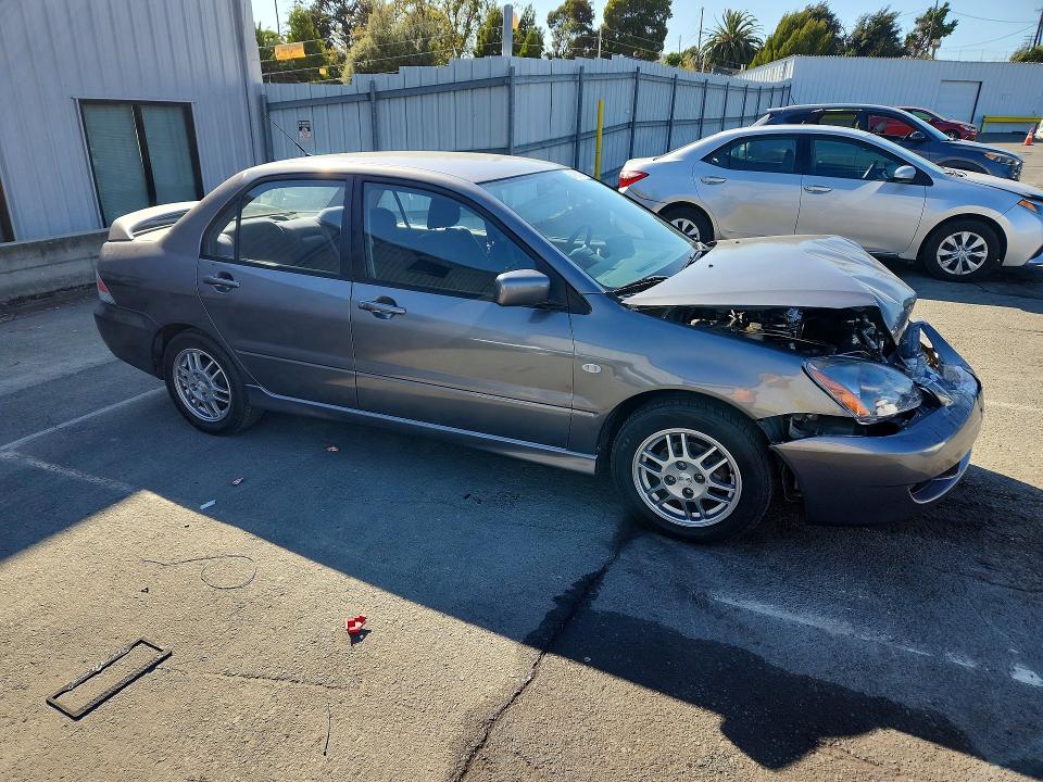 صورة رقم 4 من المزاد - 2005 MITSUBISHI LANCER مع VIN JA3AJ86E85U029182