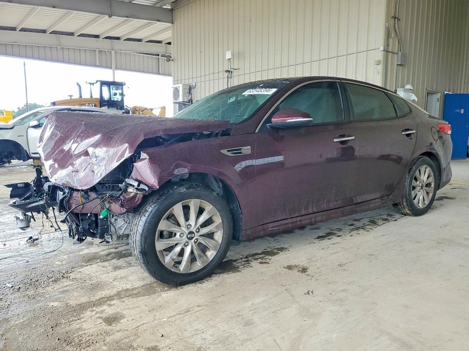 KIA OPTIMA 2017 with VIN 5XXGU4L30HG171678 - Photo from auction