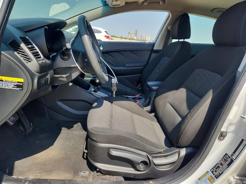 Photo 7 from auction – 2017 KIA FORTE with VIN 3KPFK4A73HE047422