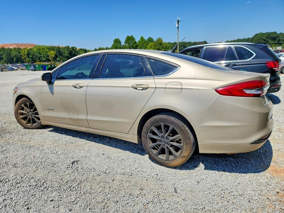 Photo 2 from auction – 2017 FORD FUSION with VIN 3FA6P0LU4HR385794