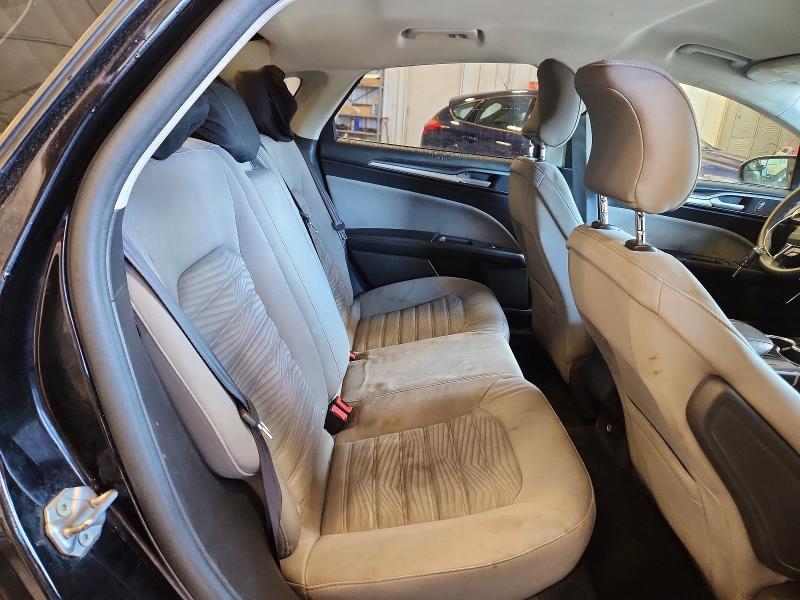 Zdjęcie 10 z aukcji – 2016 FORD FUSION z VIN 3FA6P0G77GR262039