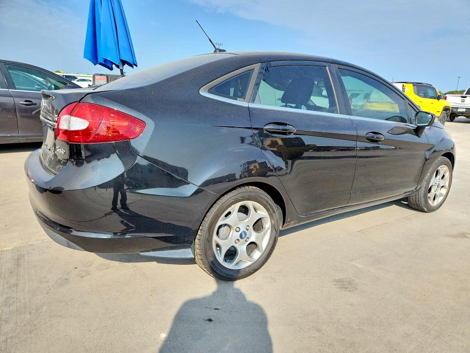 Photo 3 from auction – 2011 FORD FIESTA with VIN 3FADP4CJ3BM145273