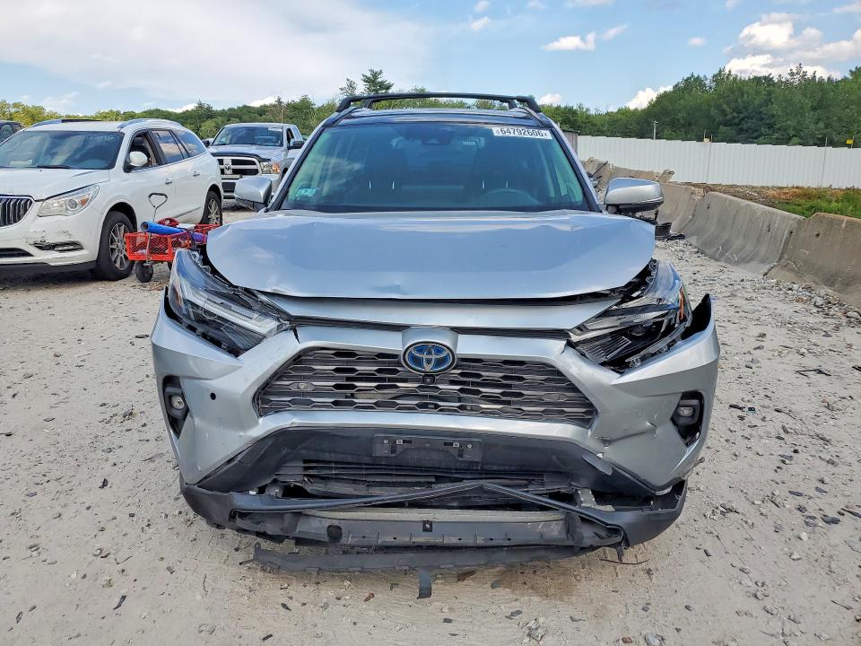 Photo 5 from auction – 2023 TOYOTA RAV4 with VIN JTMD6RFV2PD097051