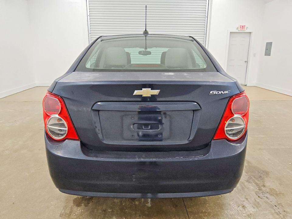 Photo 6 from auction – 2015 CHEVROLET SONIC with VIN 1G1JA5SH8F4126649
