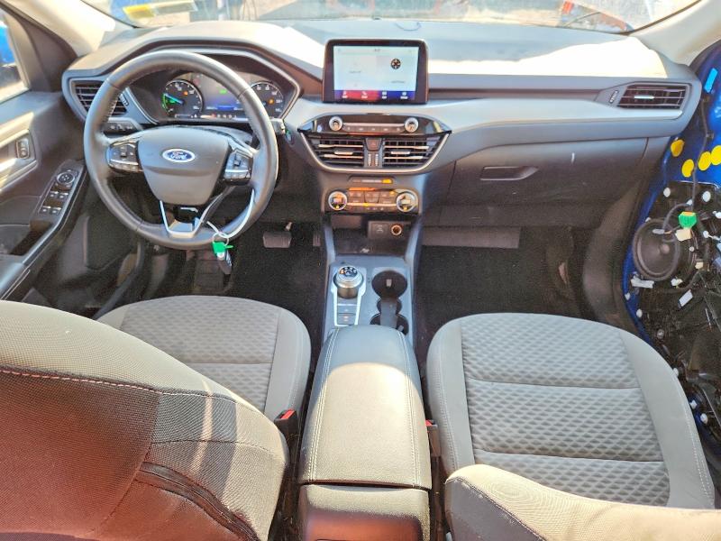 Photo 8 from auction – 2021 FORD ESCAPE with VIN 1FMCU9BZ2MUA23808