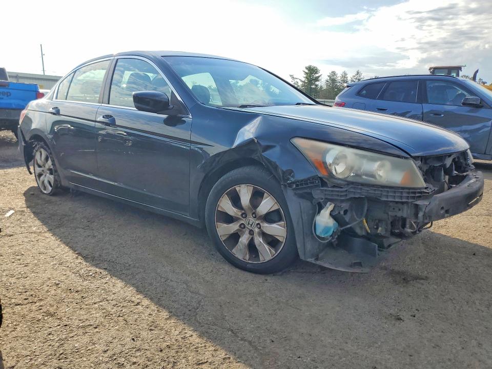 Photo 4 from auction – 2010 HONDA ACCORD with VIN 1HGCP2F84AA182719