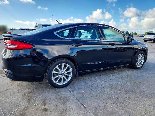 Photo 3 from auction – 2017 FORD FUSION with VIN 3FA6P0HD3HR244451
