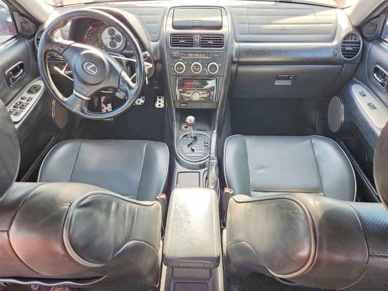 Photo 8 from auction – 2004 LEXUS IS with VIN JTHBD192040089810