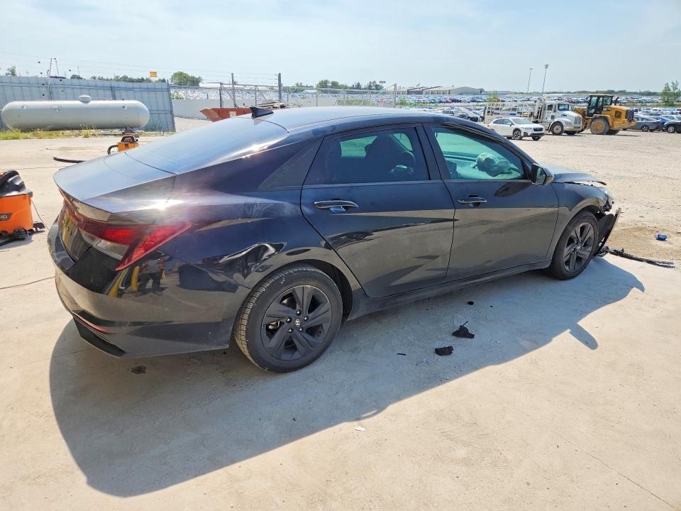 Снимка 3 от търг – 2021 HYUNDAI ELANTRA с VIN 5NPLM4AG1MH027169