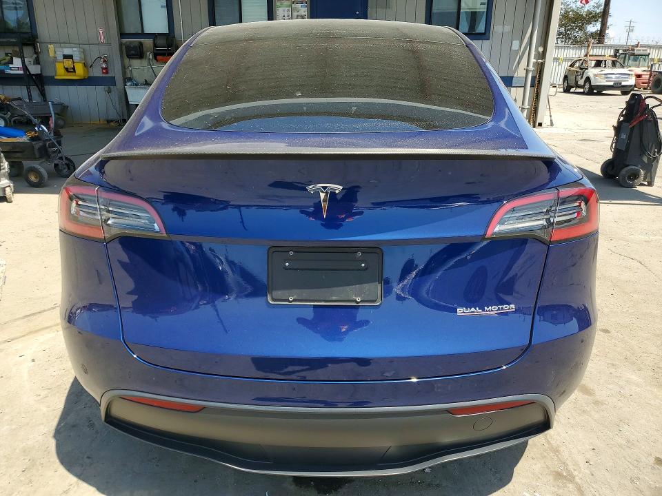 Photo 6 from auction – 2023 TESLA MODEL Y with VIN 7SAYGDEF0PF660170