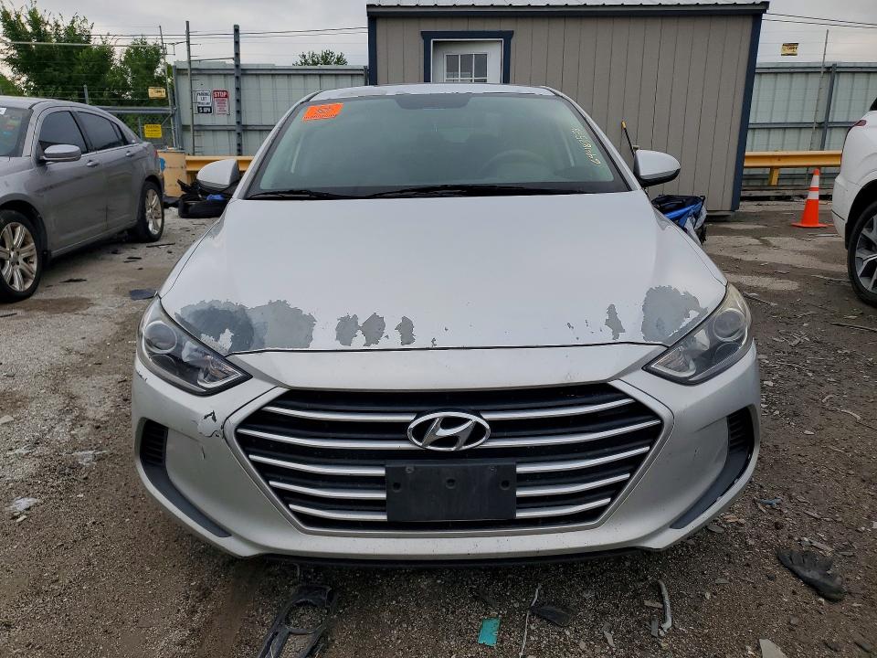 Photo 5 from auction – 2017 HYUNDAI ELANTRA with VIN 5NPD84LF1HH042256