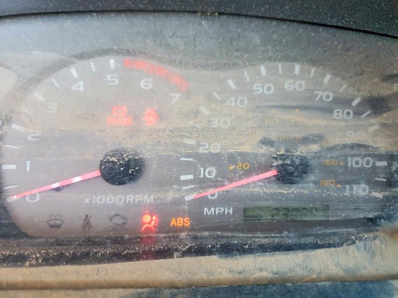 Photo 9 from auction – 2002 TOYOTA SEQUOIA with VIN 5TDBT48A22S060477