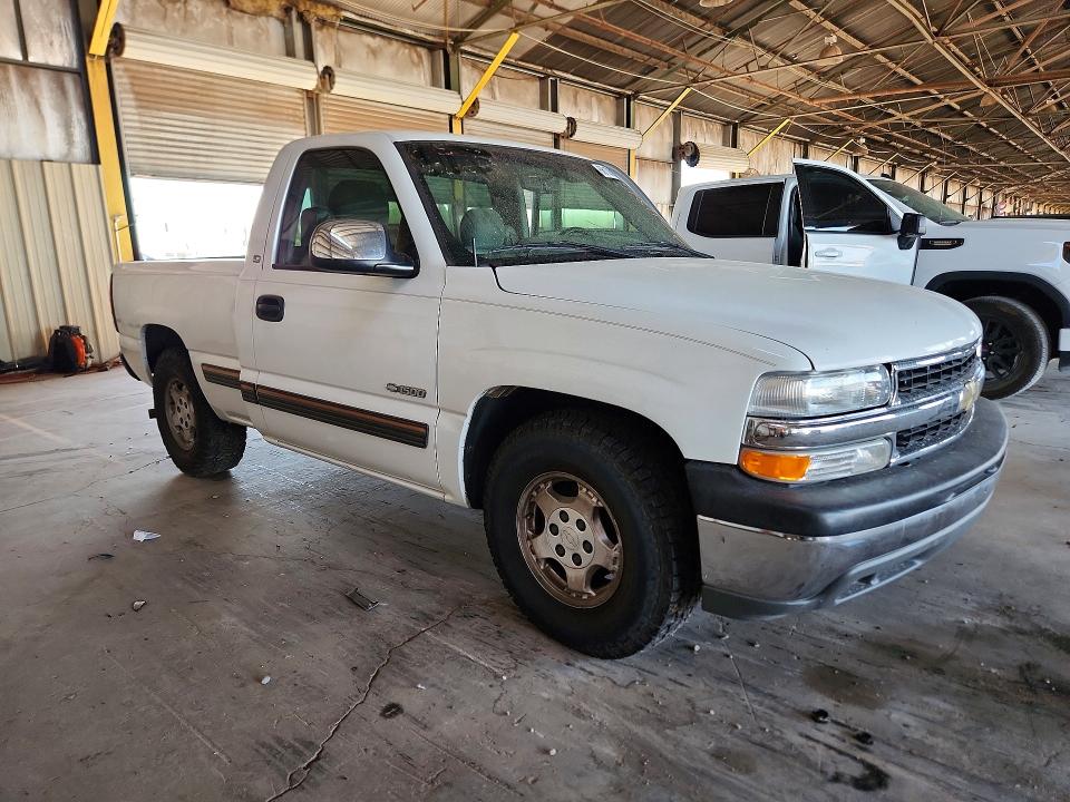 Photo 4 from auction – 2000 CHEVROLET SILVERADO with VIN 1GCEC14T0YZ367706