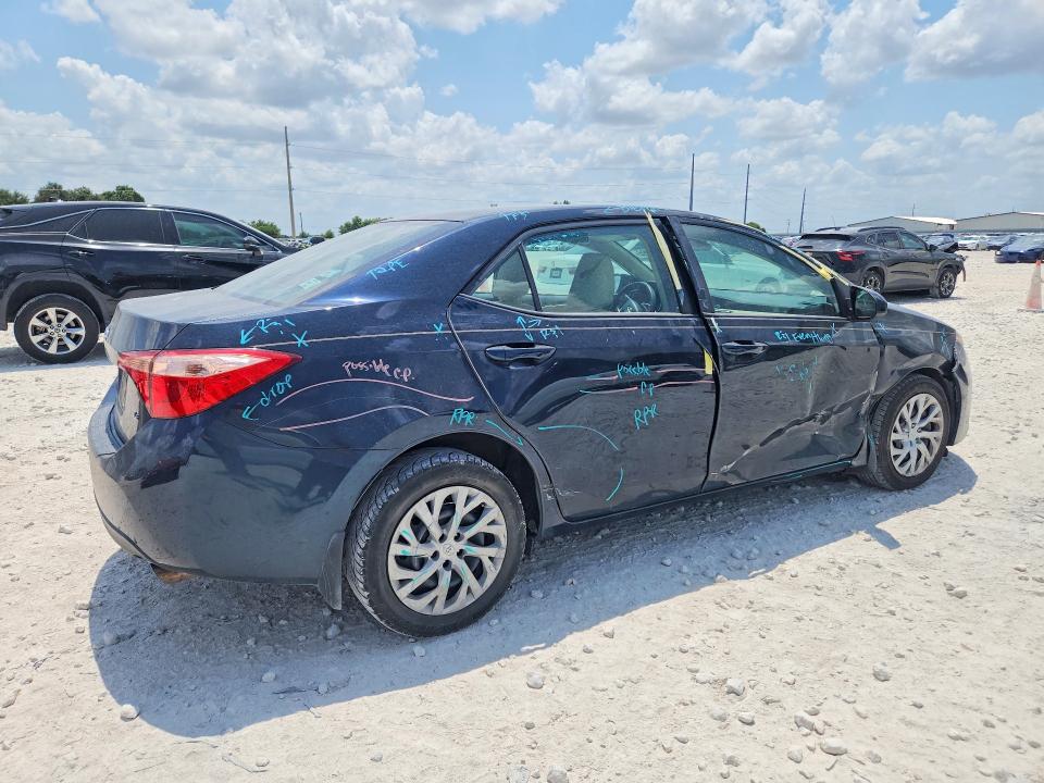 Photo 3 from auction – 2017 TOYOTA COROLLA with VIN 2T1BURHE0HC957859