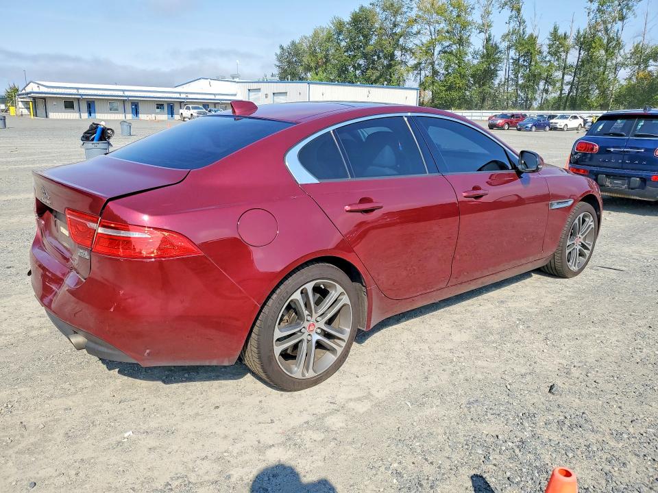 Photo 3 from auction – 2017 JAGUAR XE with VIN SAJAJ4BV8HA964211