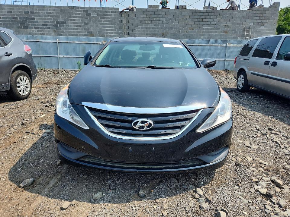 Photo 5 from auction – 2014 HYUNDAI SONATA with VIN 5NPEB4ACXEH922558